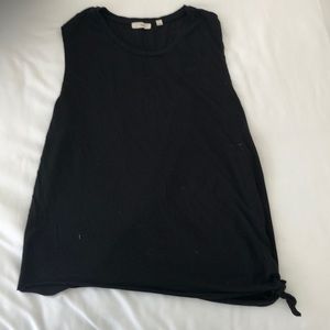 Aritzia TNA cotton tank